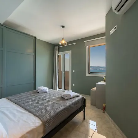 Apartment Egialion Iqia *