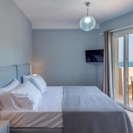 Apartmán Egialion Iqia *