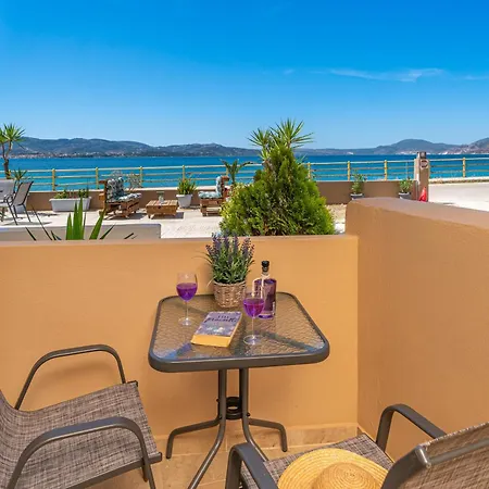 Egialion Iqia Appartement