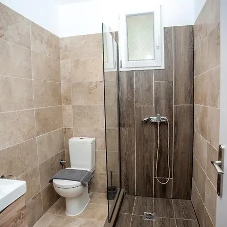 Apartment Egialion Iqia *