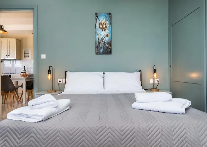 Egialion Iqia Apartman *