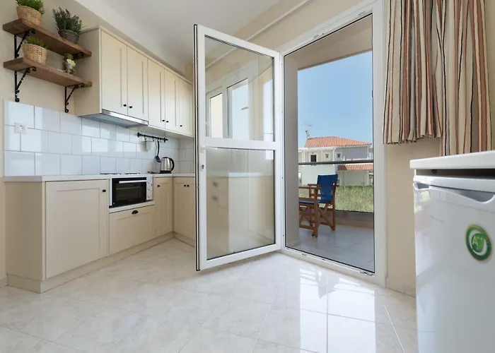 Egialion Iqia أرغوستولي